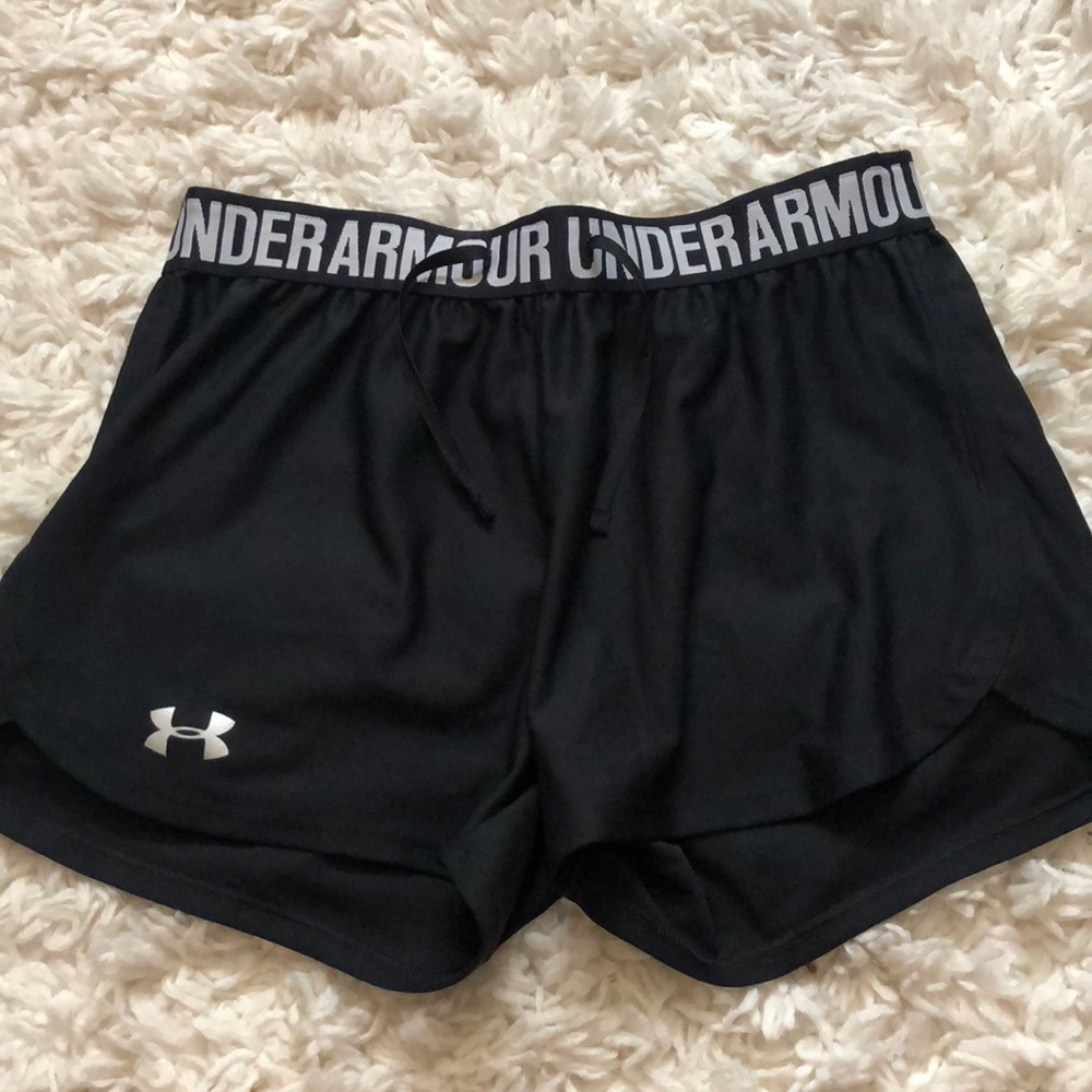 UNDER ARMOUR SHORTS